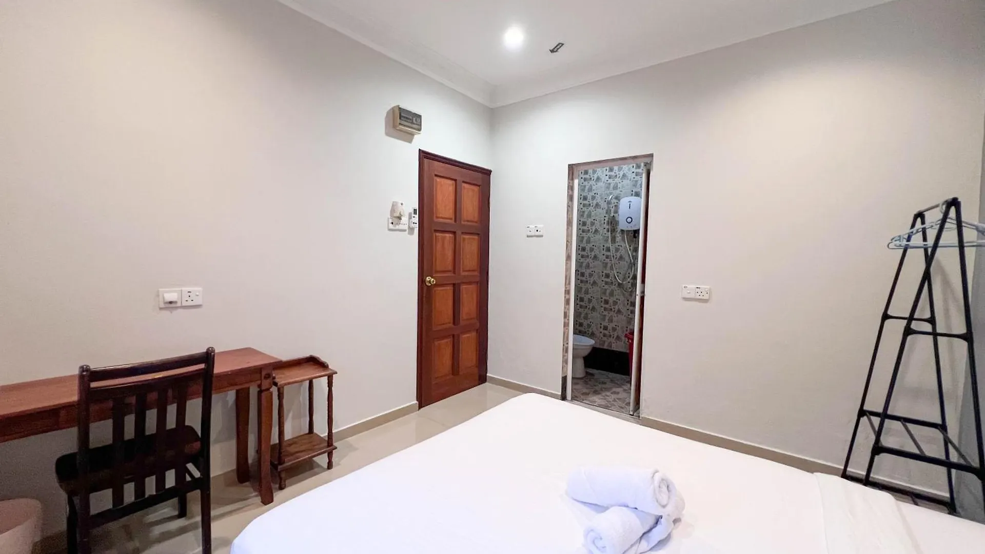 Hotel Hukm Coliving 1 By Manhattan Group Kuala Lumpur Ma­lay­sia